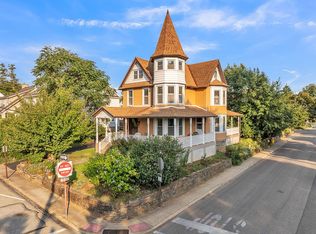 200 Sabine Ave, Narberth, PA 19072