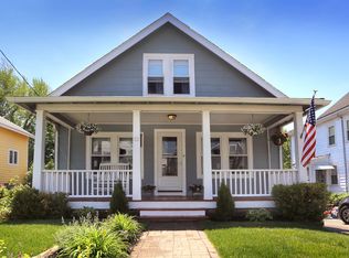 12 Perkins St, Amesbury, MA 01913