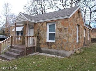 905 Hearrel Ave, Neosho, MO 64850
