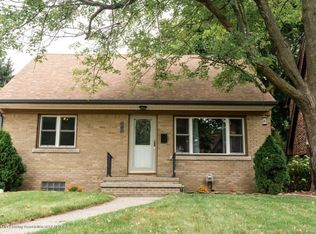 516 Everett Dr, Lansing, MI