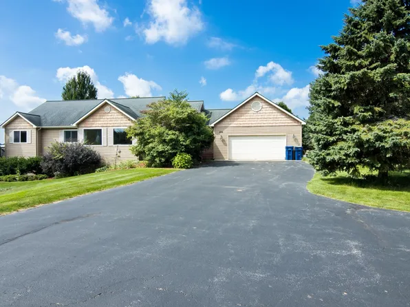 859 Shamrock Lane, Traverse City, MI 49696