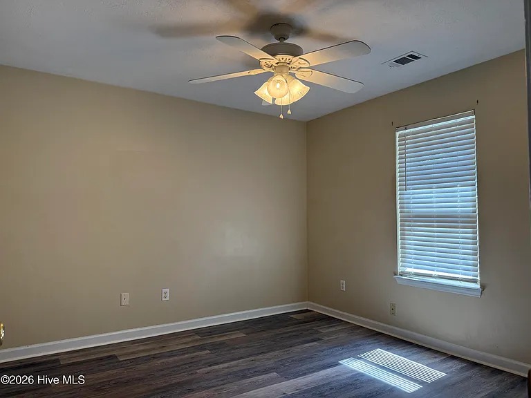 113 Harvestwood Dr — Photo 9