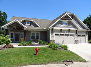 5507 Rose Ridge Ct NE, Rockford, MI 49341