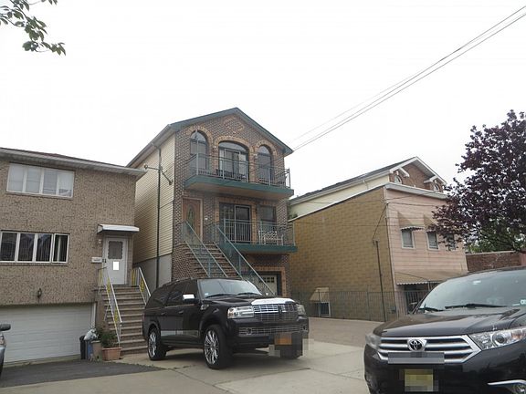 3rd image of 15 Bryant Ave