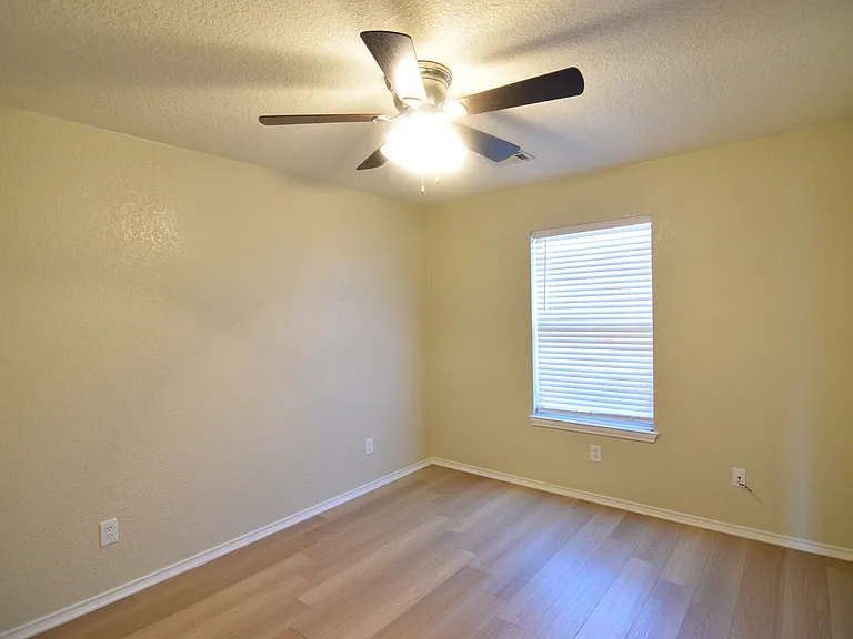 2802 Wesley Dr — Photo 17