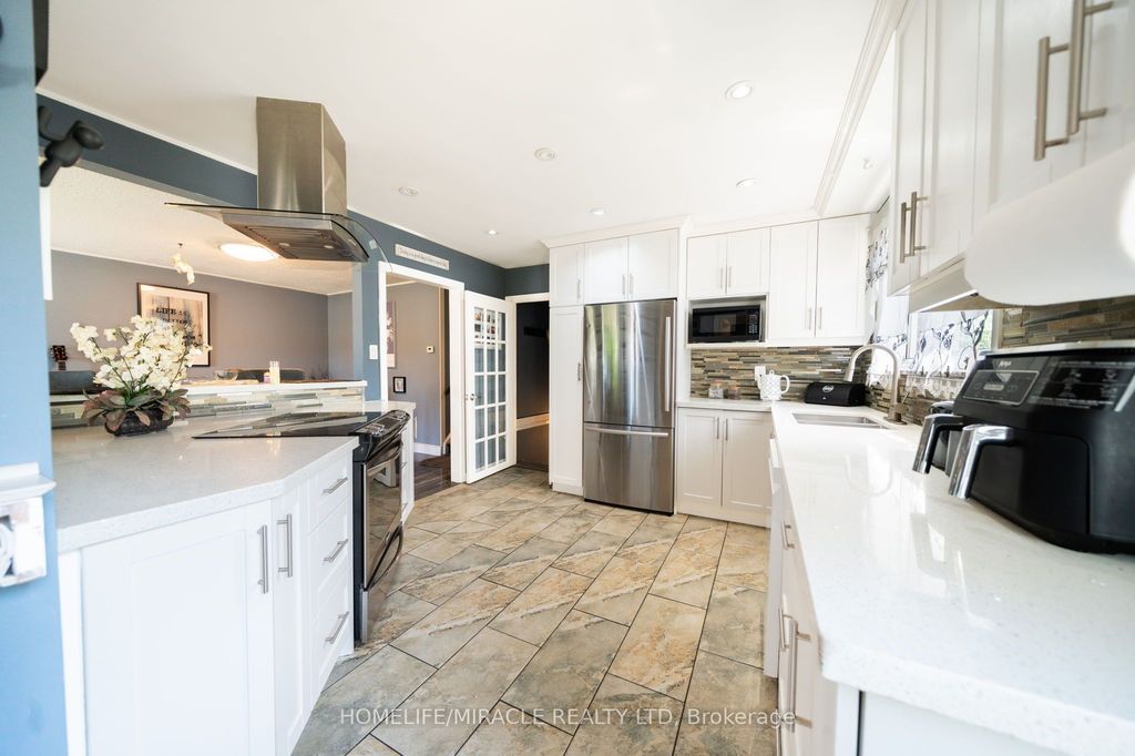 38 Ascot Ave, Brampton, ON - View 6