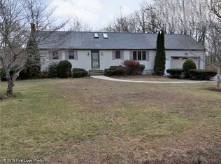 95 Shaw Dr, Glocester, RI 02857