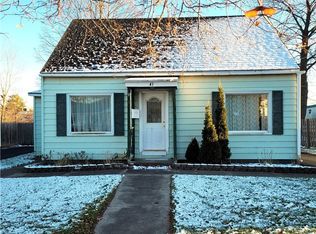 41 Parkway Dr, Whitesboro, NY 13492