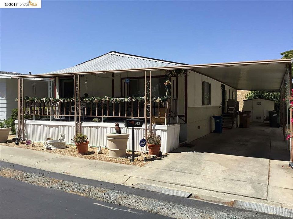 2nd image of 25 Bradley Ln