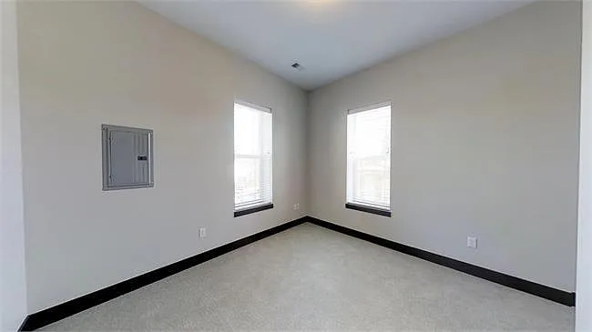 464 Main St #C — Photo 7