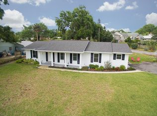 608 Lake Gracie Dr, Eustis, FL 32726