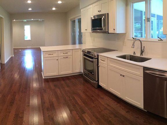 4th image of 1311 Darcann Dr