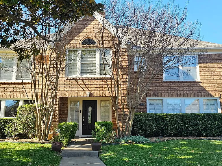 1813 Weanne Dr — Photo 2