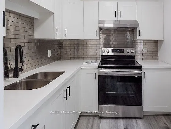 5 Mary St W #2
