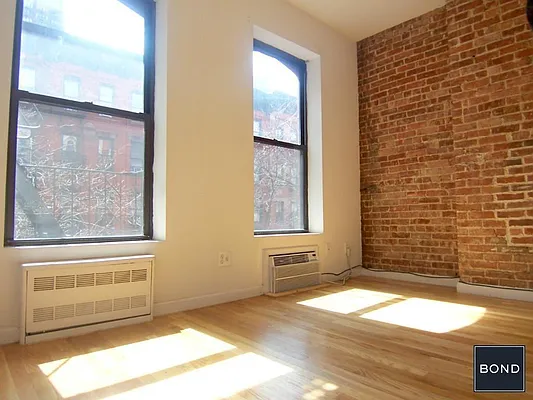 Rented by Bond New York | media 15