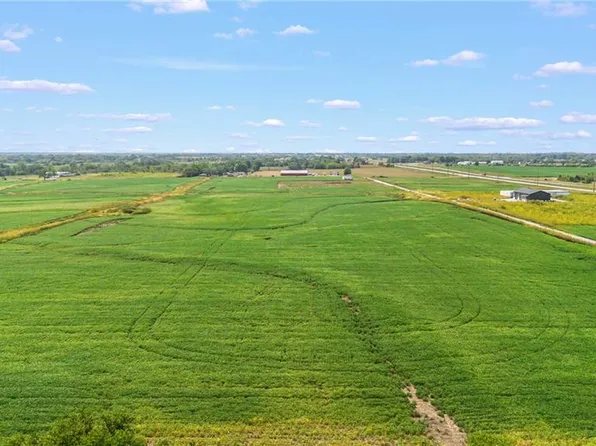 21 & 22 Smasal Rd, Sedalia, MO 65301