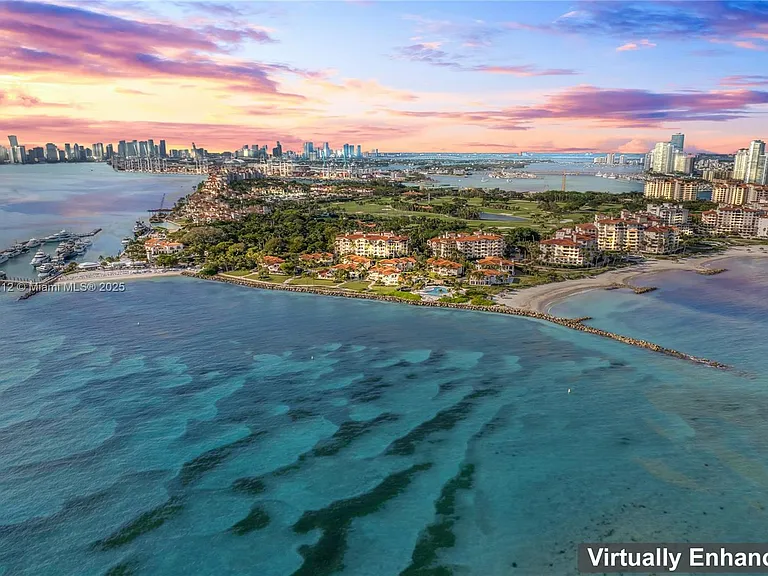 19112 Fisher Island Dr #19112 — Photo 1