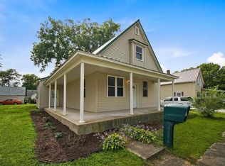 206 W John St, Knox, IN 46534