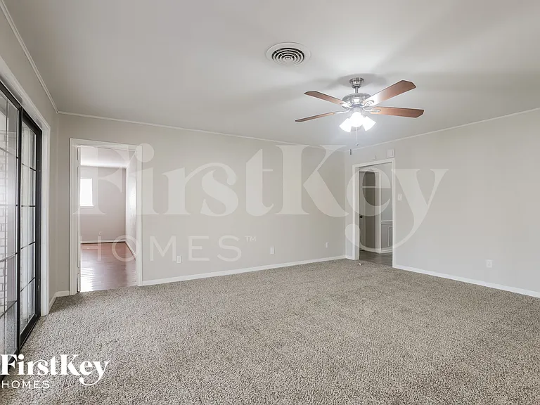 12115 Hillcroft St — Photo 7