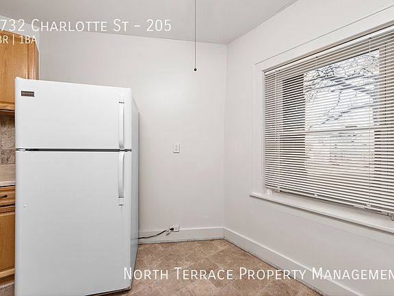 4th image of 2732 Charlotte St APT 205