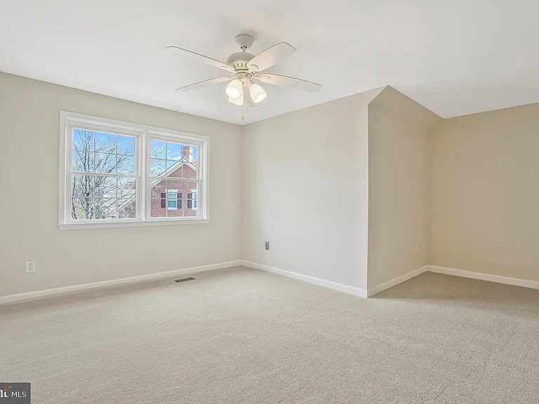 6366 Brampton Ct — Photo 29