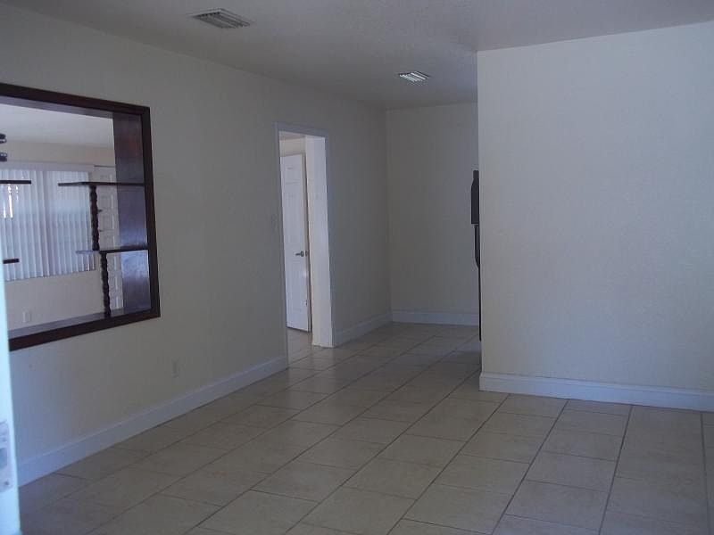 1st image of 416 Eastway Dr