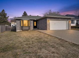 107 Lorne St, Montague, ON K7A 3L1