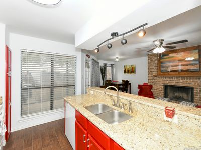 2542 Babcock Rd #F-102, San Antonio, TX, 78229