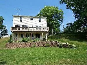 525 Shannon Ln photo 1