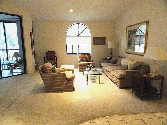 4th image of 5135 Floria Dr APT M