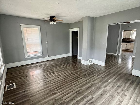 5th image of 859 Whitcomb Rd