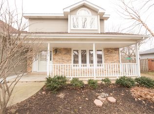 803 Eletson Dr, Crystal Lake, IL 60014