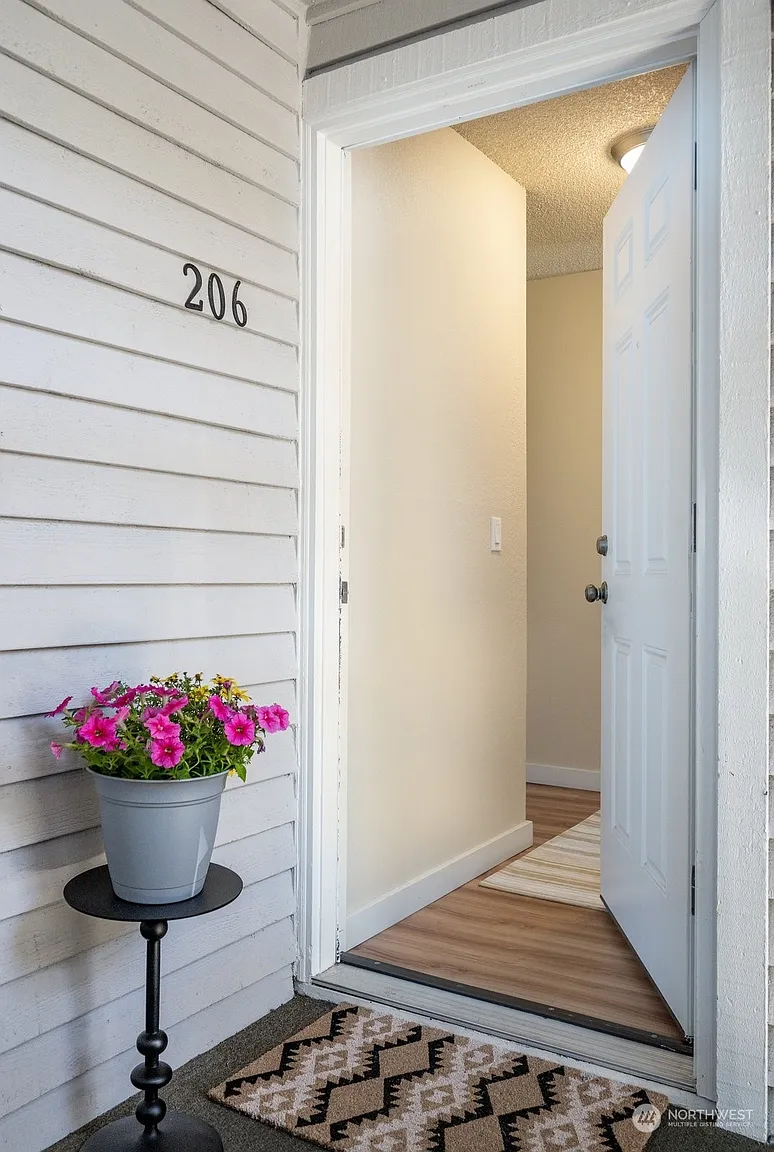 4185 W Lake Sammamish Parkway SE #B206 photo 1