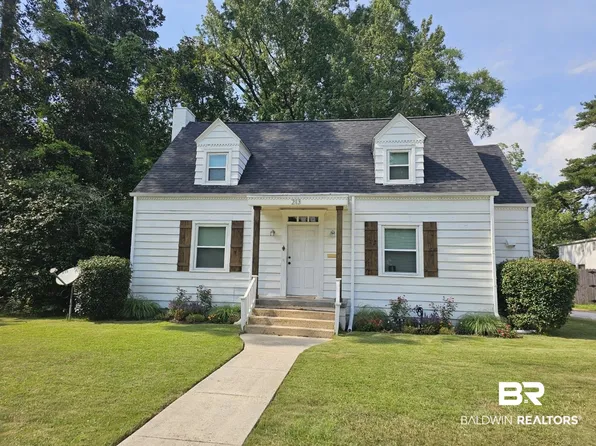 213 E Horner St, Atmore, AL 36502
