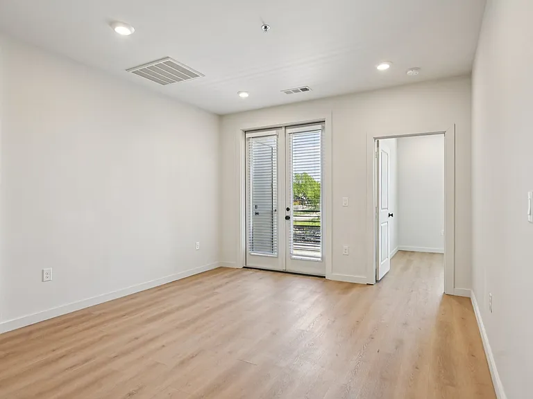 Fort Worth Meadows Apartments — Photo 14