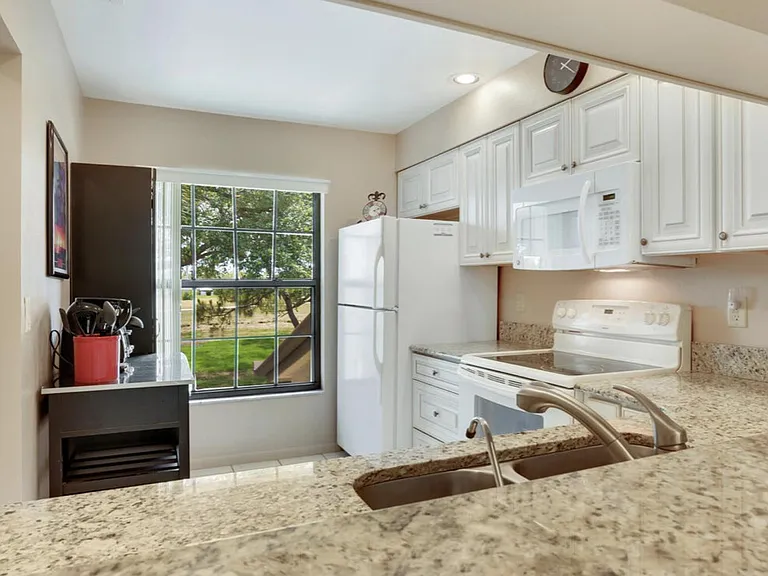 4863 Winslow Beacon — Photo 5