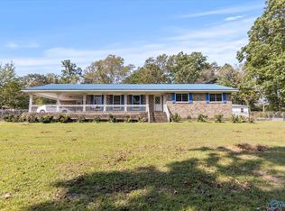 22 Shady Ln, Albertville, AL 35950