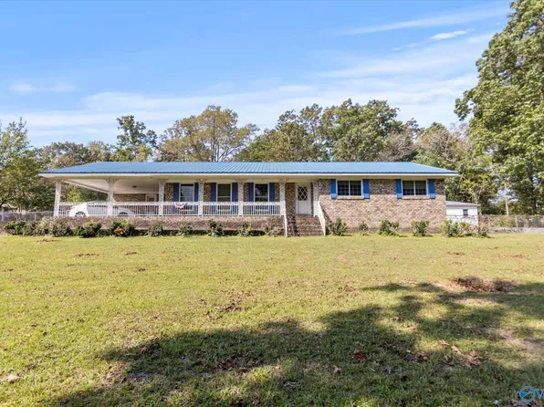22 Shady Ln, Albertville, AL 35950