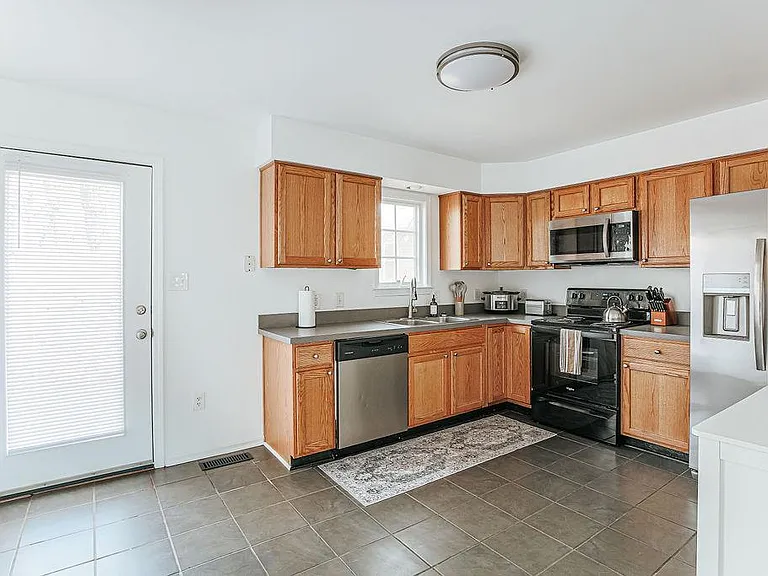 1511 Vine St — Photo 9