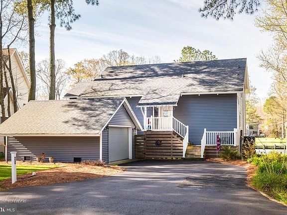 65 Clubhouse