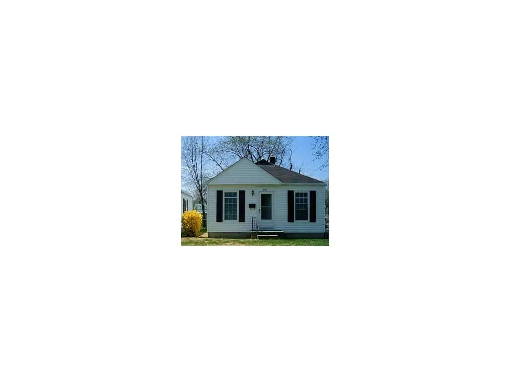 1848 N Emerson Ave photo 1