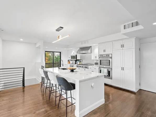 76 Hackensack Plank Road image 8 of 44