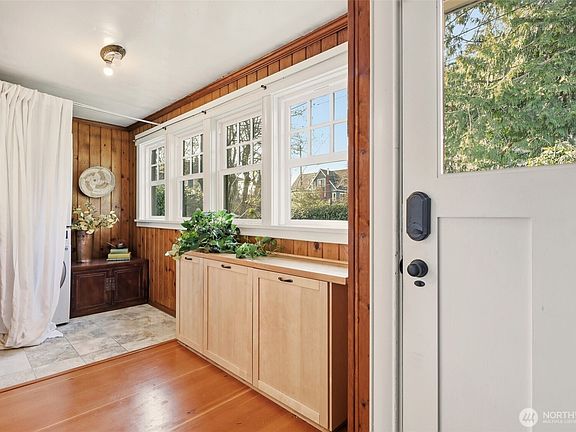 2nd image of 932 N 70th Street