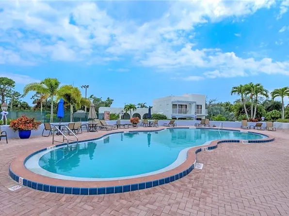 3322 Olympic Dr, Naples, FL