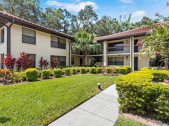 3rd image of 2810 Hammock Ct #2810