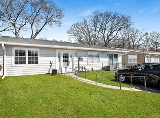 279 Berwick Court #B, Ridge, NY 11961