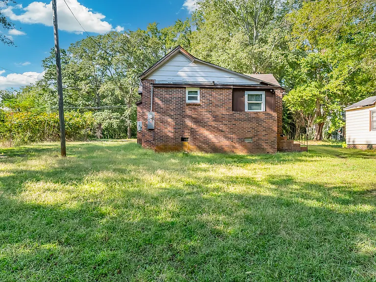 506 Plain St — Photo 25