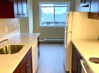 7919 35th Ave SW APT 102, Seattle, WA 98126