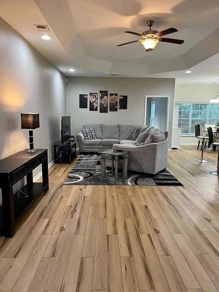 Building Photo - 508 Fellers Ct