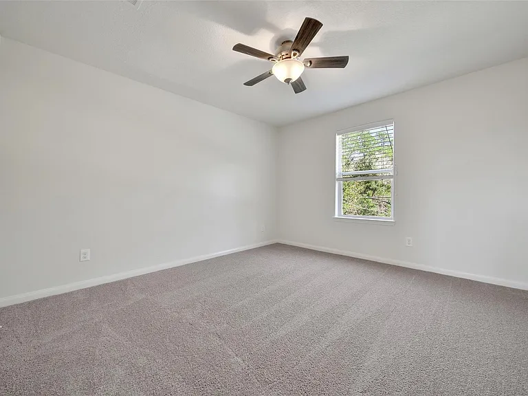 305 Crooked Pine Ct — Photo 26